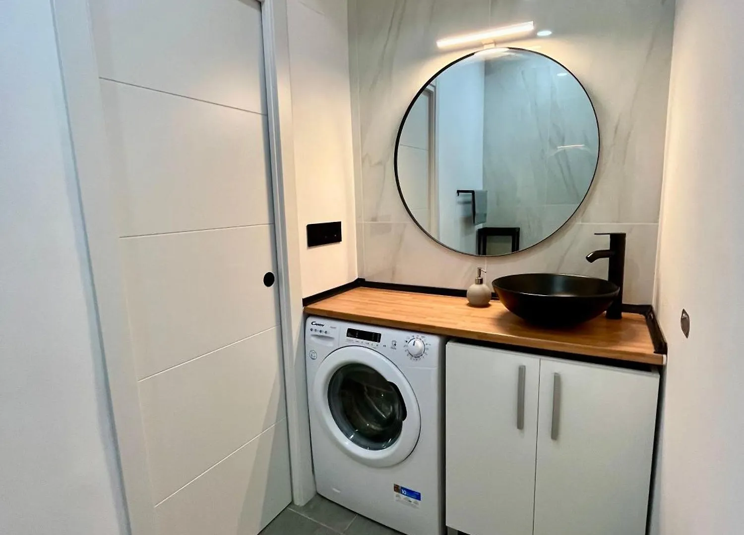 Piso Picasso, Modern Apartment In The Heart Of Malaga City
